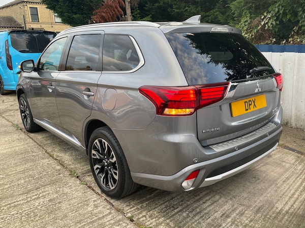 Used Mitsubishi Outlander 2018 for sale - 76234856: Photo 5