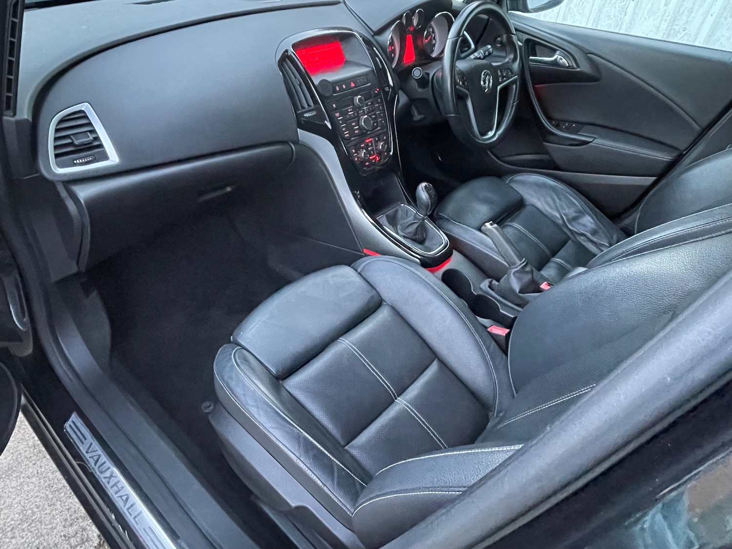 Used Vauxhall Astra 2015 for sale - 76317418: Photo 21