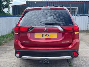 Used Mitsubishi Outlander 2017 for sale - 79121070: Photo