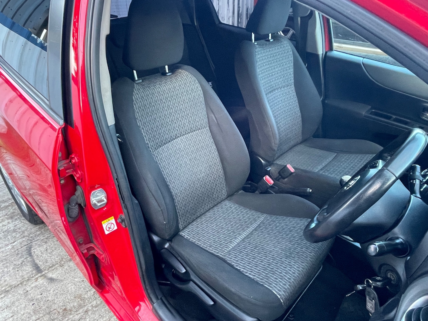 Used Toyota Yaris 2013 for sale - 76469106: Photo 11