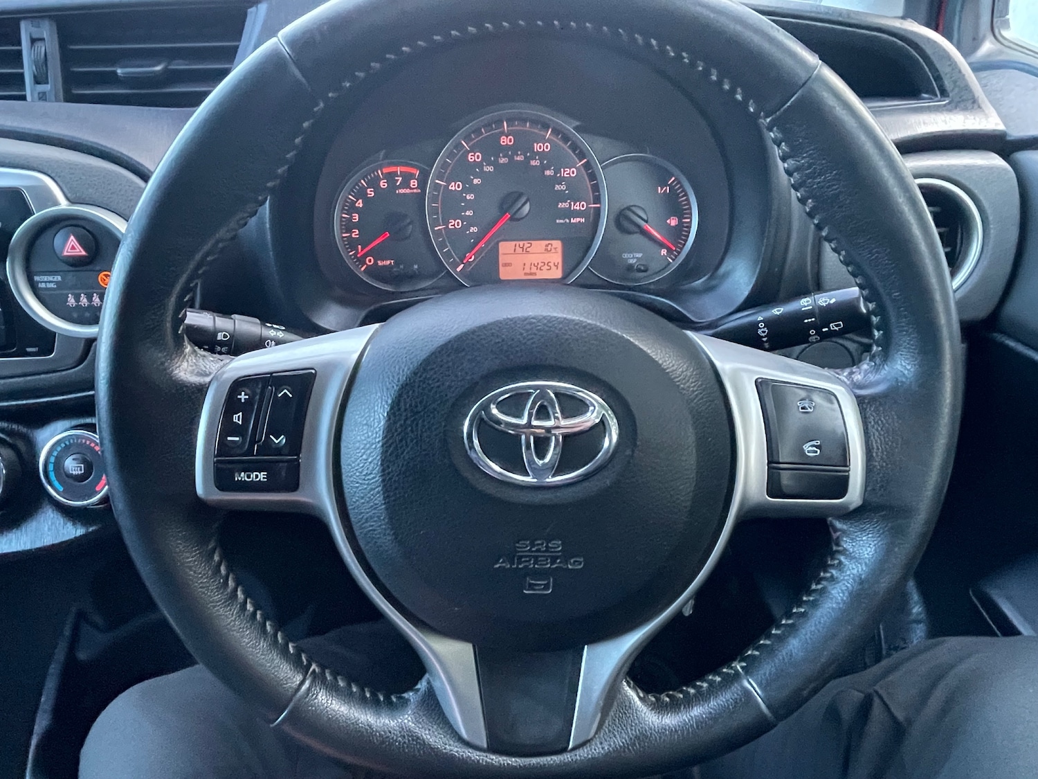 Used Toyota Yaris 2013 for sale - 76469106: Photo 25