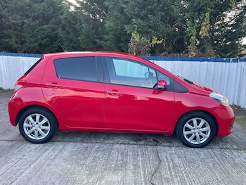 Used Toyota Yaris 2013 for sale - 76469106: Photo