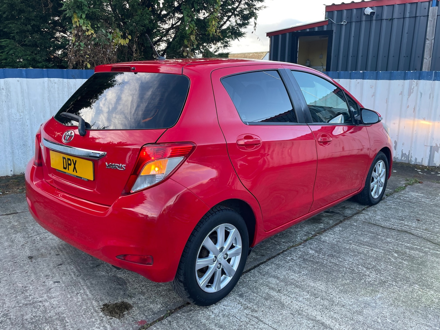 Used Toyota Yaris 2013 for sale - 76469106: Photo 3