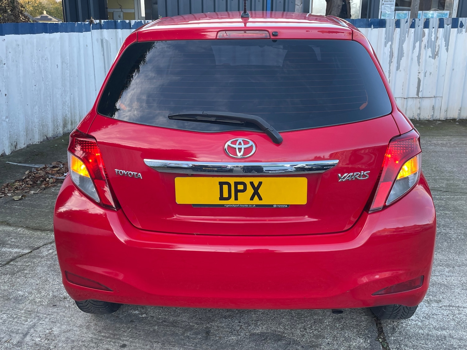 Used Toyota Yaris 2013 for sale - 76469106: Photo 4