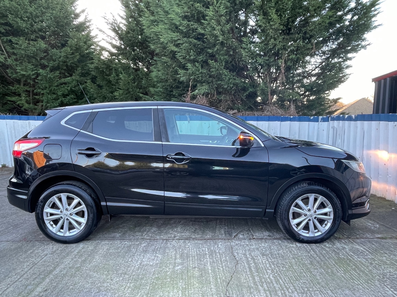 Used Nissan Qashqai 2014 for sale - 77031607: Photo 2