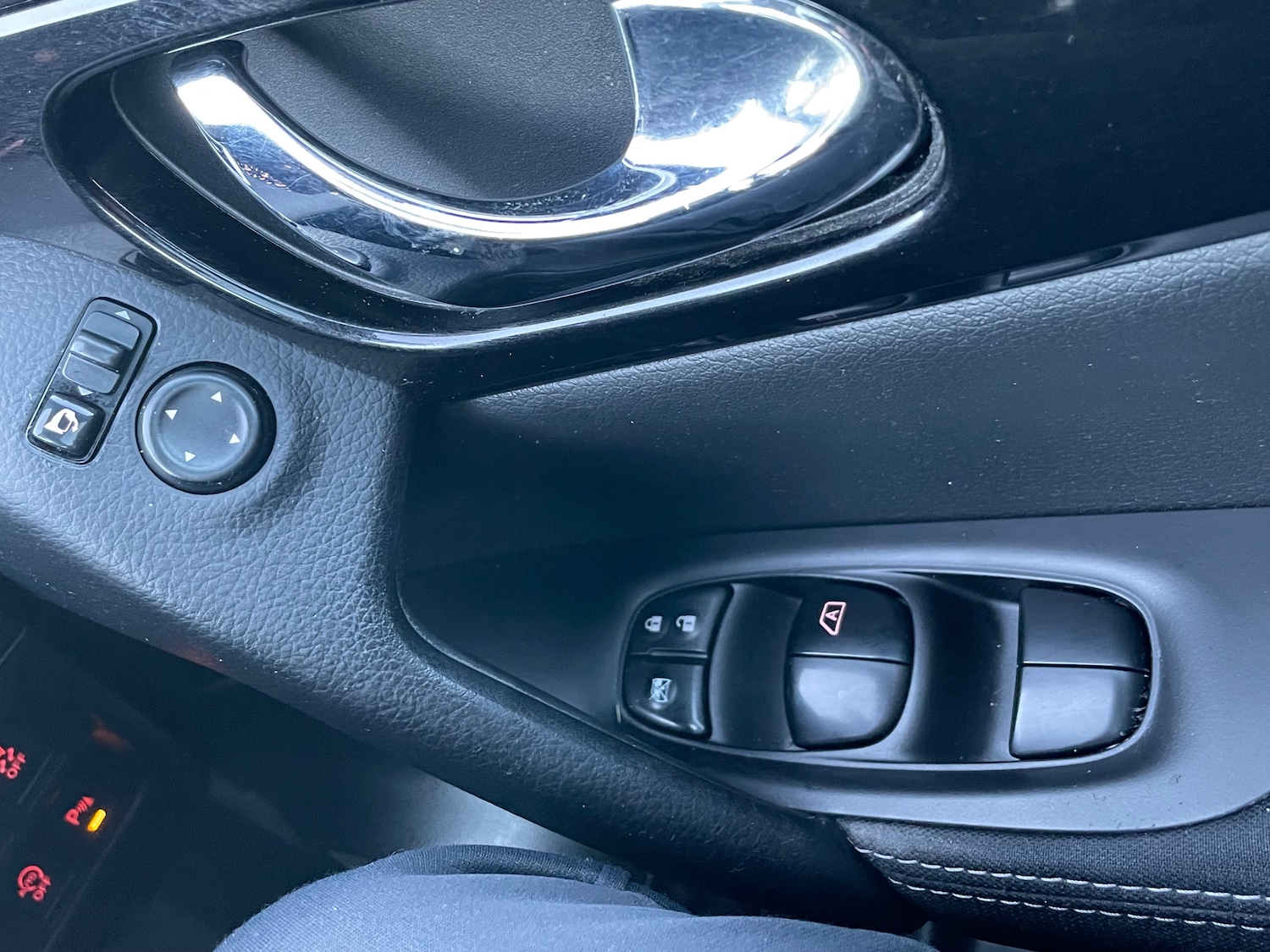 Used Nissan Qashqai 2014 for sale - 77031607: Photo 31