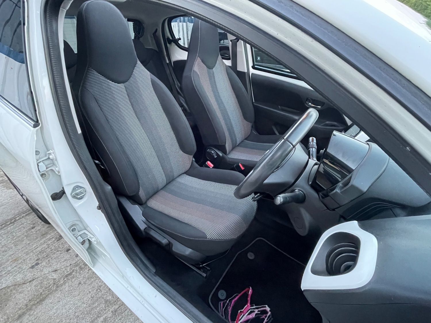 Used Peugeot 108 2014 for sale - 76653835: Photo 11