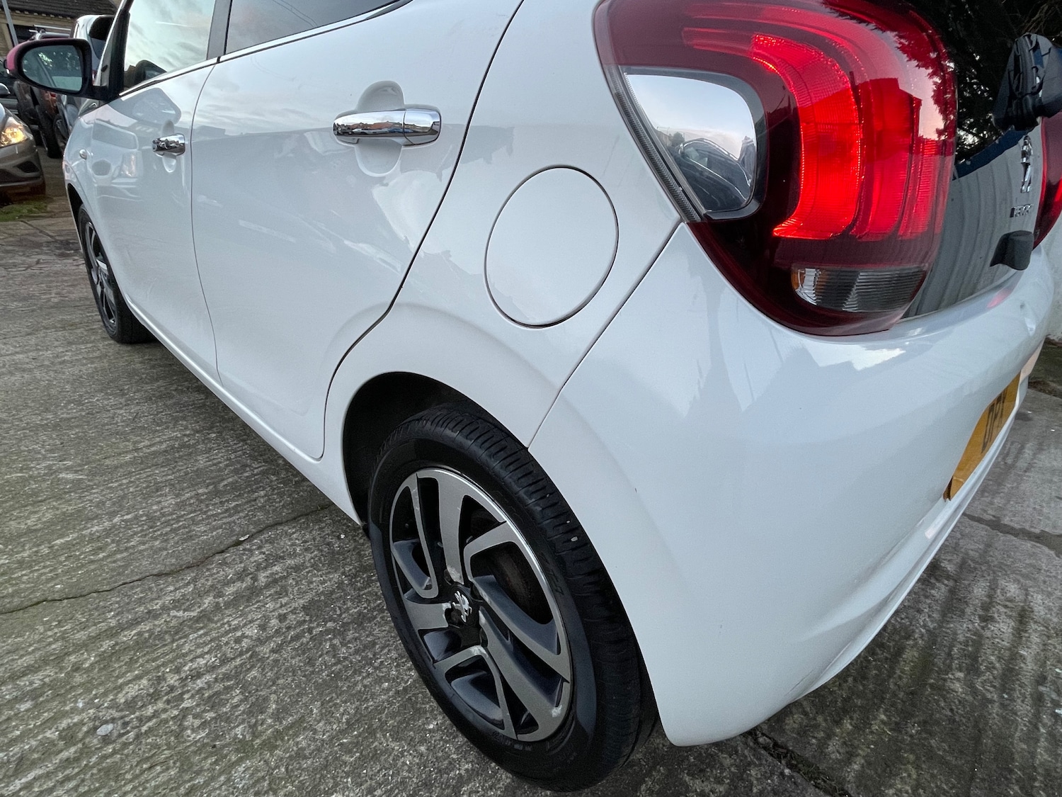 Used Peugeot 108 2014 for sale - 76653835: Photo 15