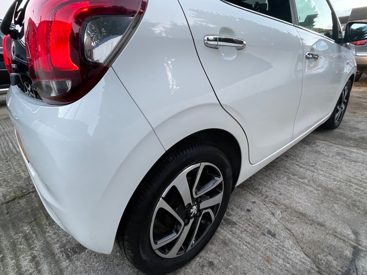 Used Peugeot 108 2014 for sale - 76653835: Photo 16