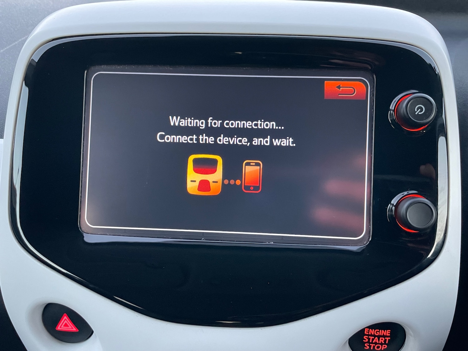 Used Peugeot 108 2014 for sale - 76653835: Photo 28