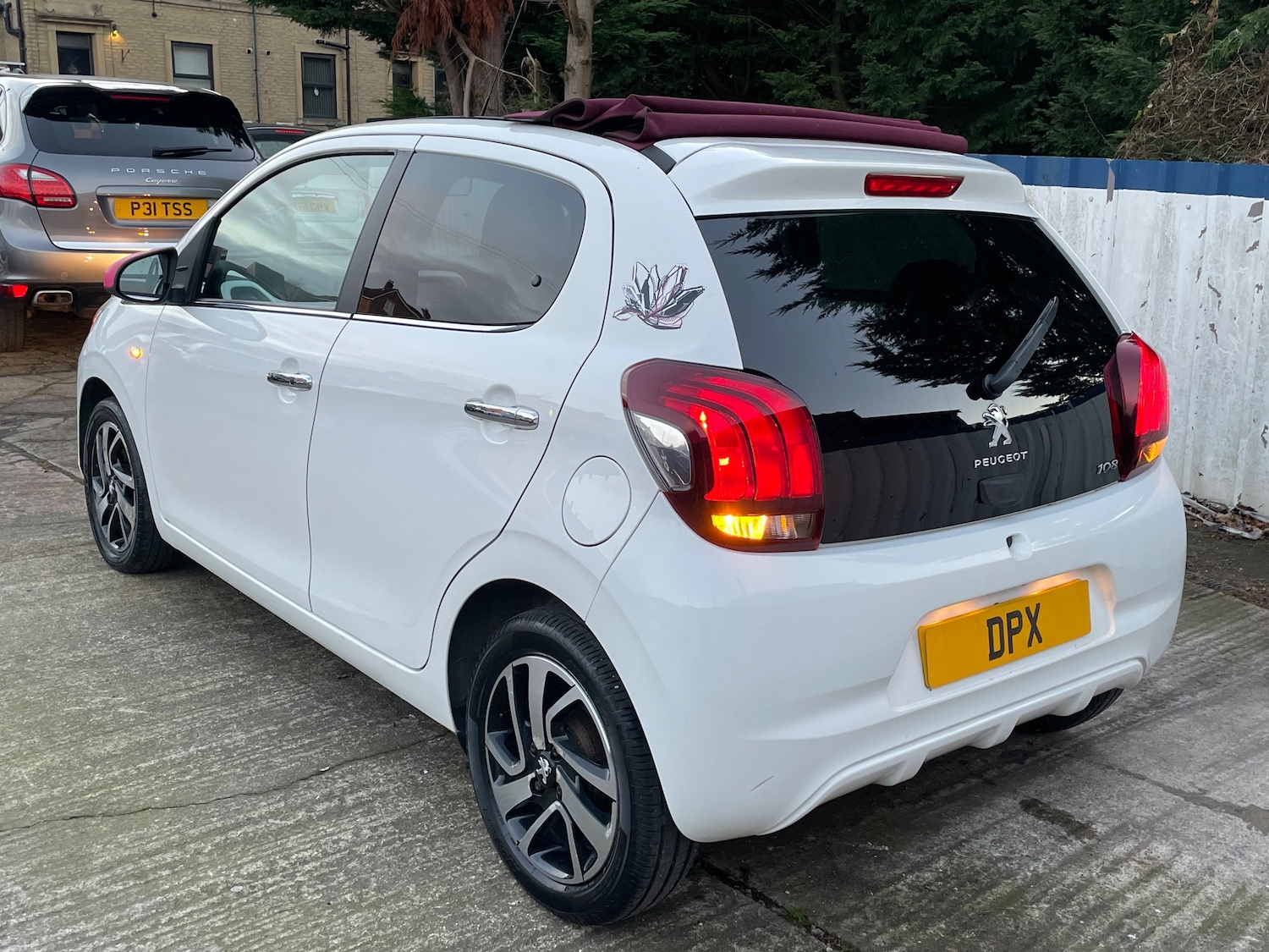 Used Peugeot 108 2014 for sale - 76653835: Photo 5