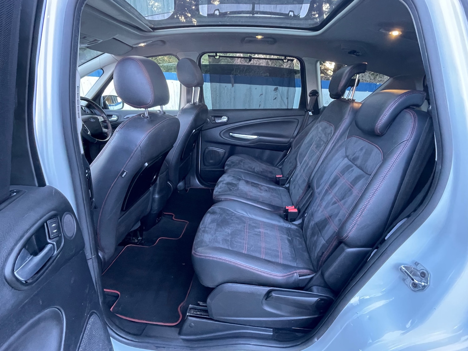 Used Ford S-Max 2015 for sale - 77919058: Photo 10