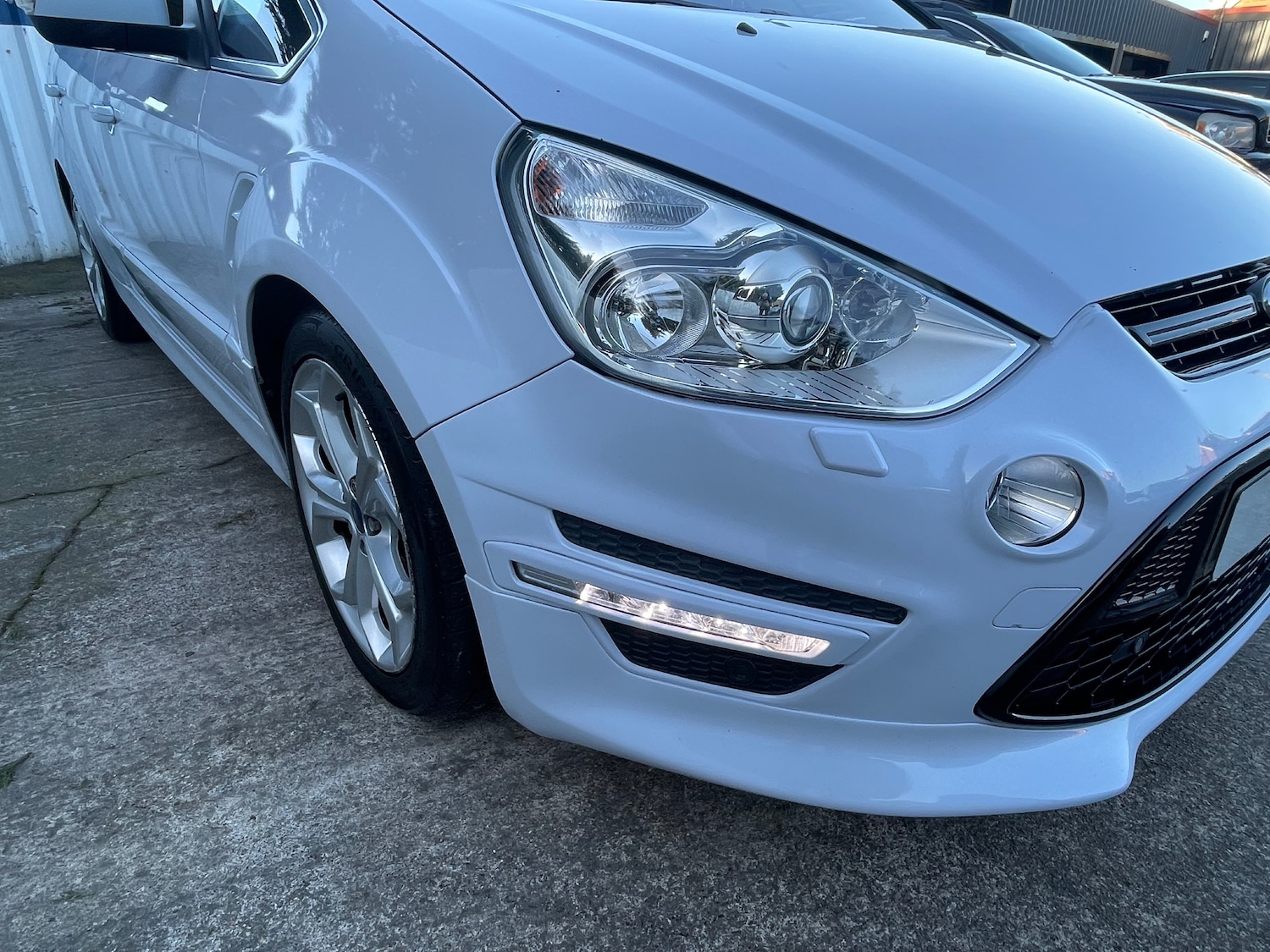 Used Ford S-Max 2015 for sale - 77919058: Photo 13