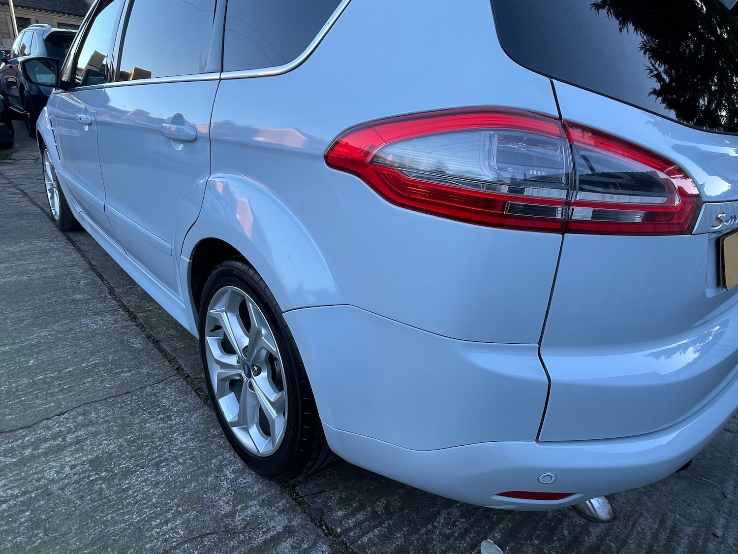 Used Ford S-Max 2015 for sale - 77919058: Photo 15