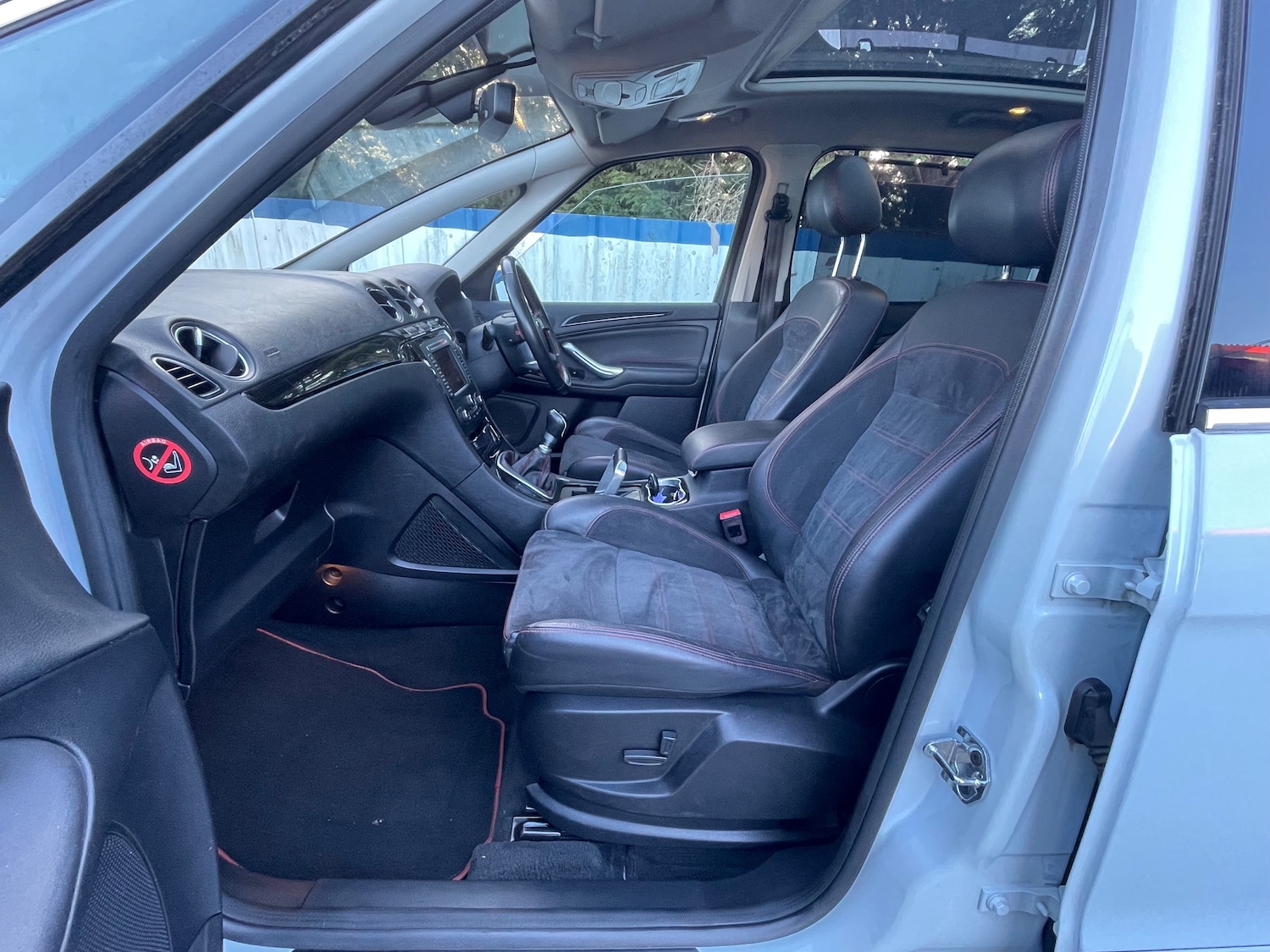 Used Ford S-Max 2015 for sale - 77919058: Photo 9