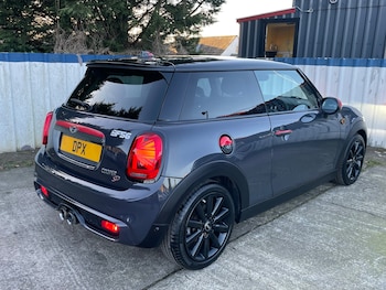 Used MINI Hatch 2017 for sale - 77927524: Photo