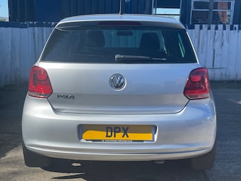 Used Volkswagen Polo 2011 for sale - 77665307: Photo