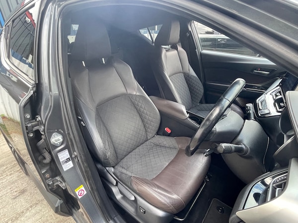 Used Toyota C-HR 2017 for sale - 76234859: Photo 10