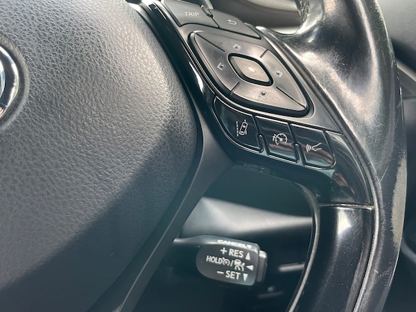 Used Toyota C-HR 2017 for sale - 76234859: Photo 27