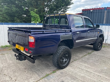 Used Toyota Hilux 2000 for sale - 79394941: Photo