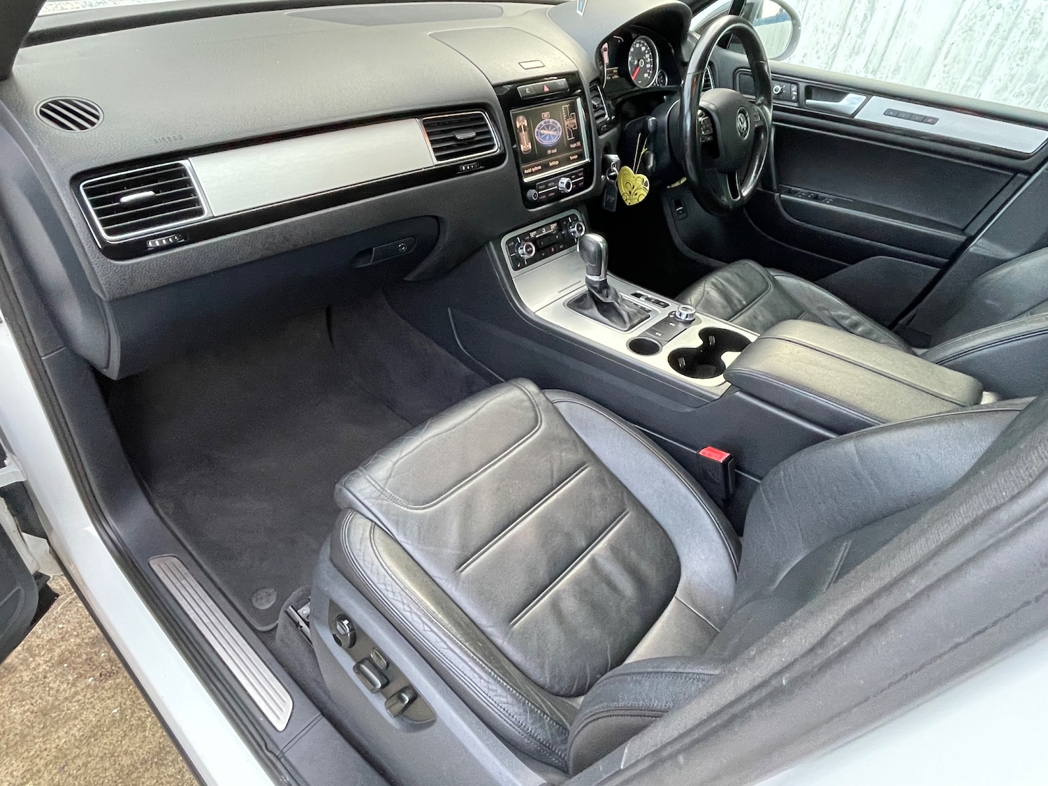 Used Volkswagen Touareg 2012 for sale - 76434549: Photo 21