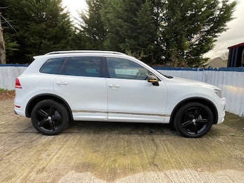 Used Volkswagen Touareg 2012 for sale - 76434549: Photo