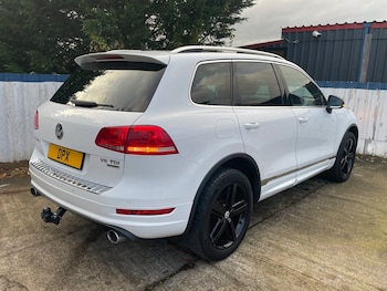 Used Volkswagen Touareg 2012 for sale - 76434549: Photo