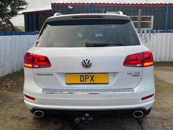 Used Volkswagen Touareg 2012 for sale - 76434549: Photo