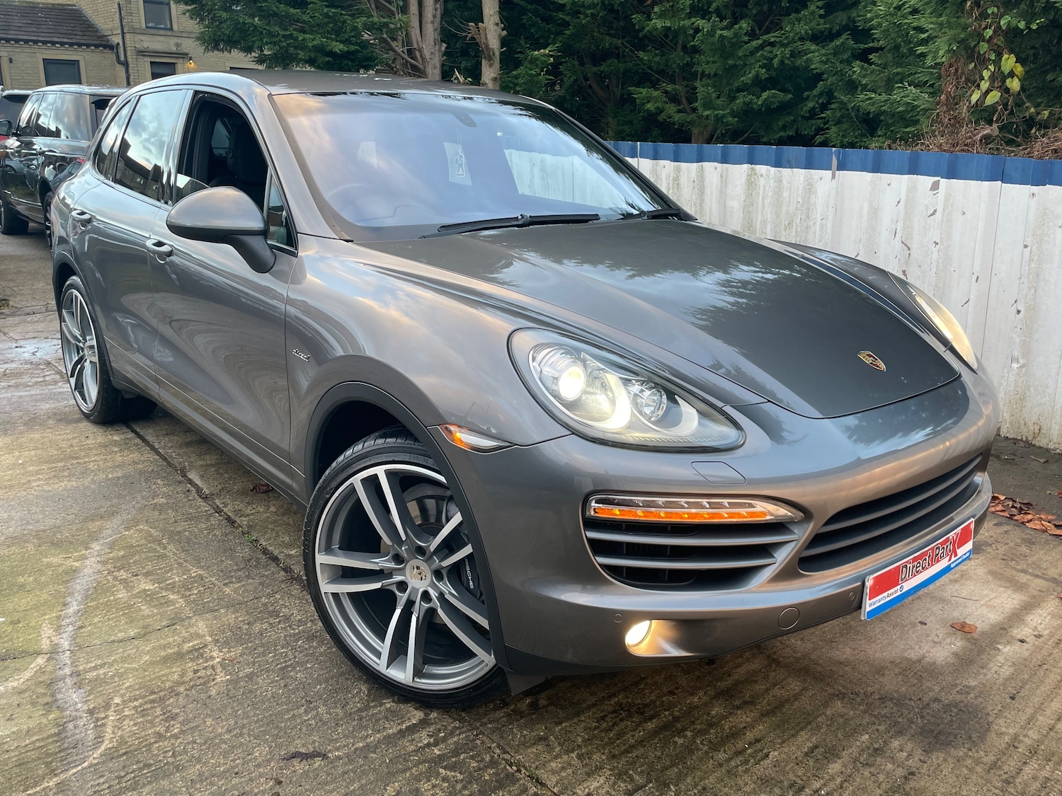 Used Porsche Cayenne 2012 for sale - 76438894: Photo 1