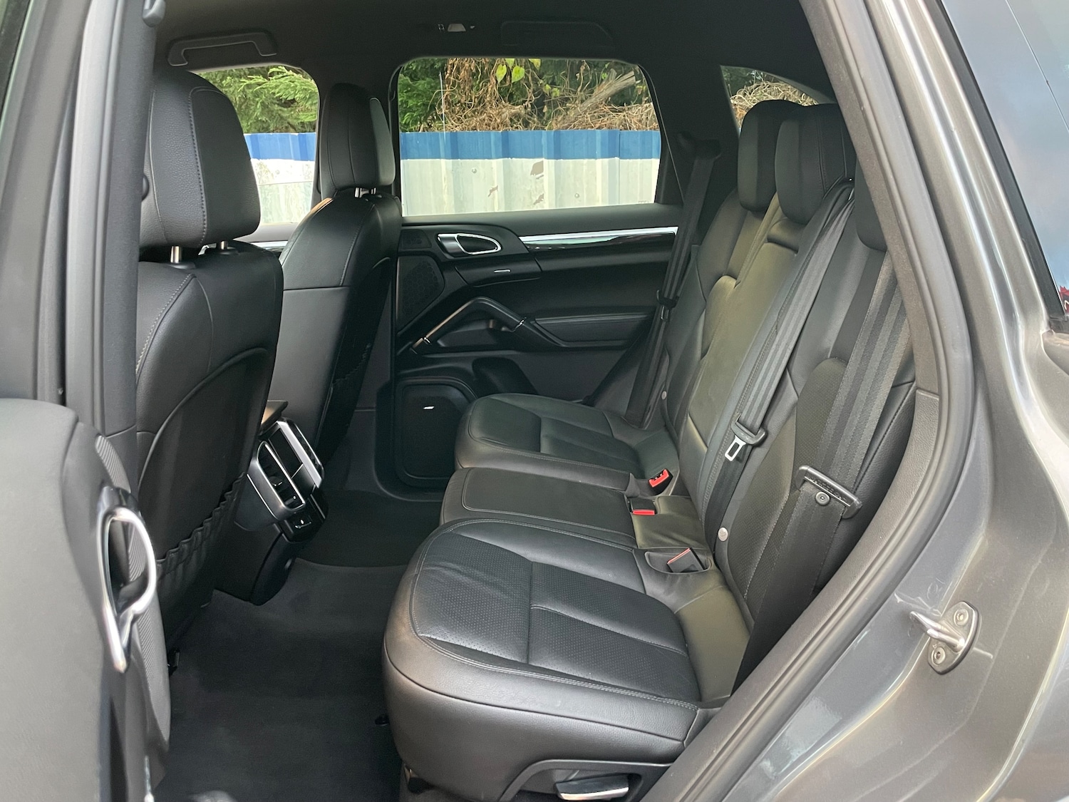 Used Porsche Cayenne 2012 for sale - 76438894: Photo 10