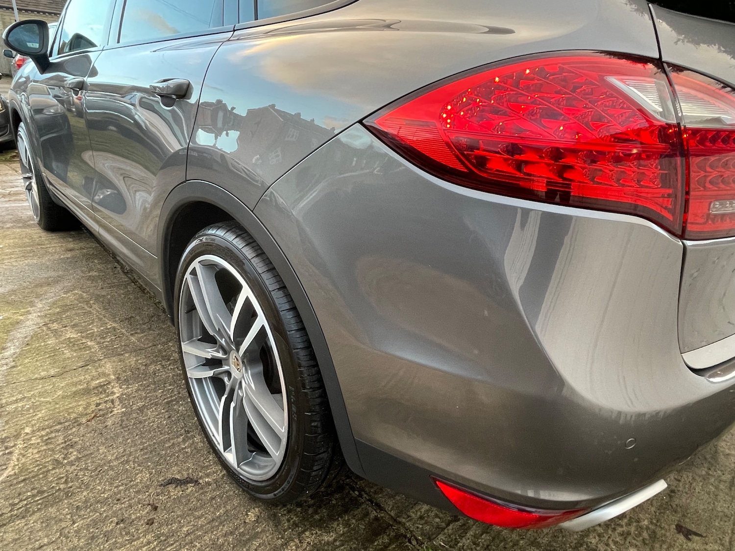 Used Porsche Cayenne 2012 for sale - 76438894: Photo 15