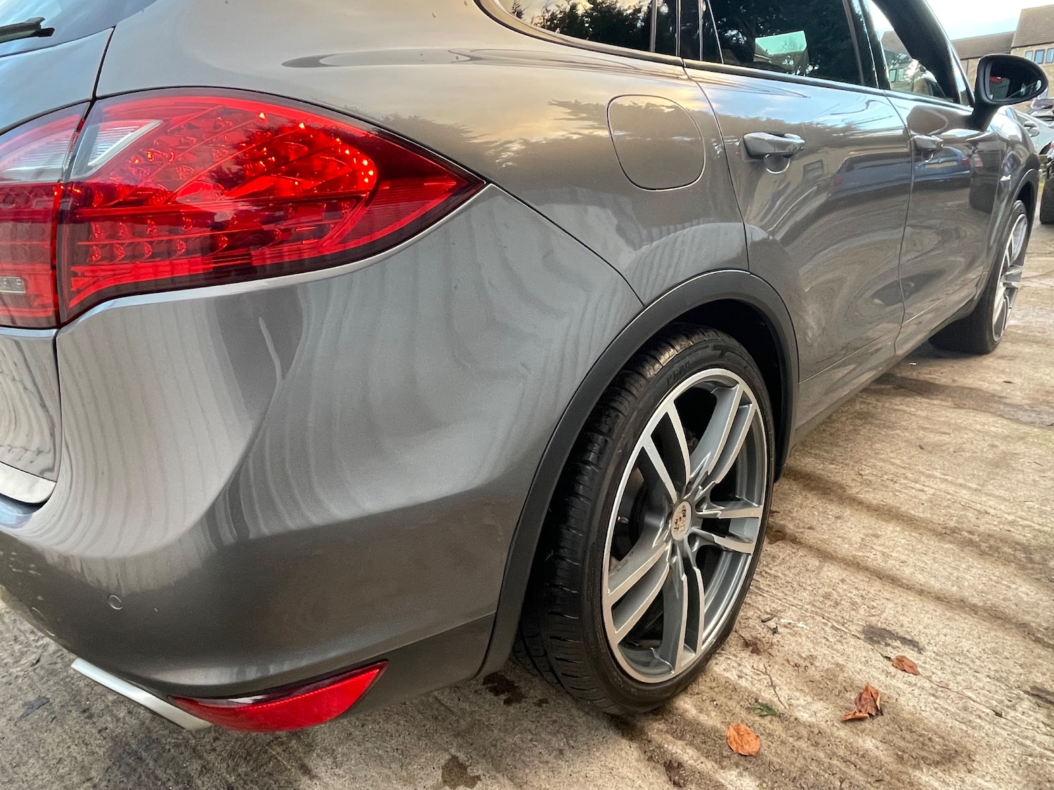 Used Porsche Cayenne 2012 for sale - 76438894: Photo 16