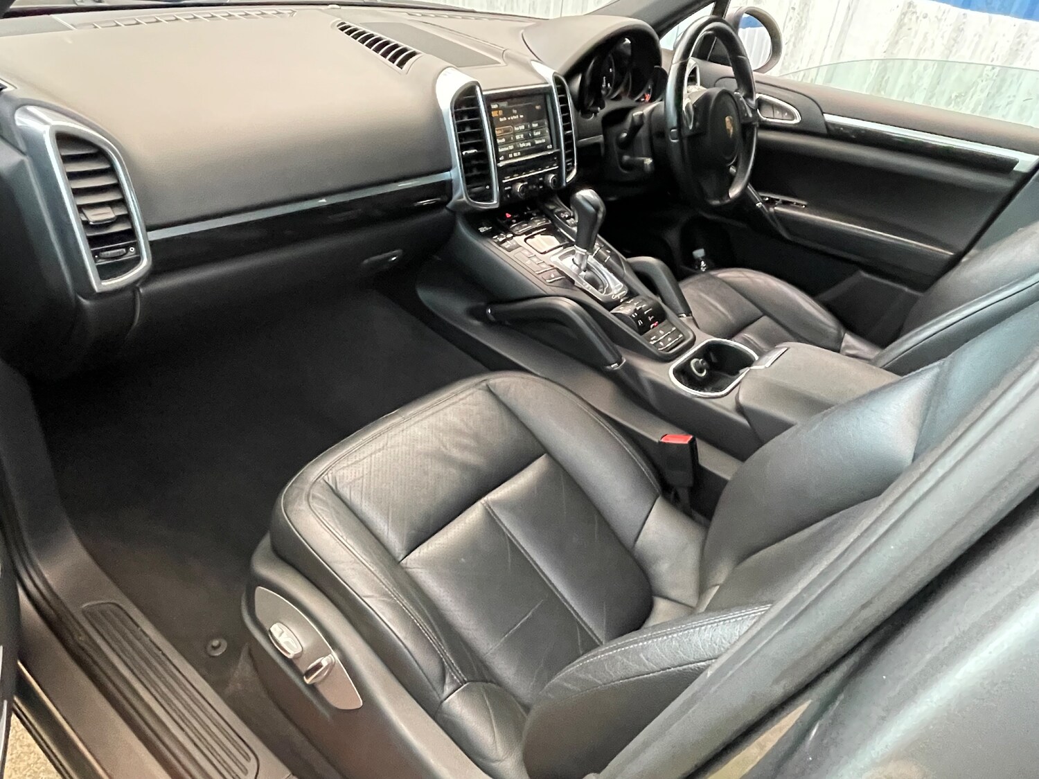 Used Porsche Cayenne 2012 for sale - 76438894: Photo 21