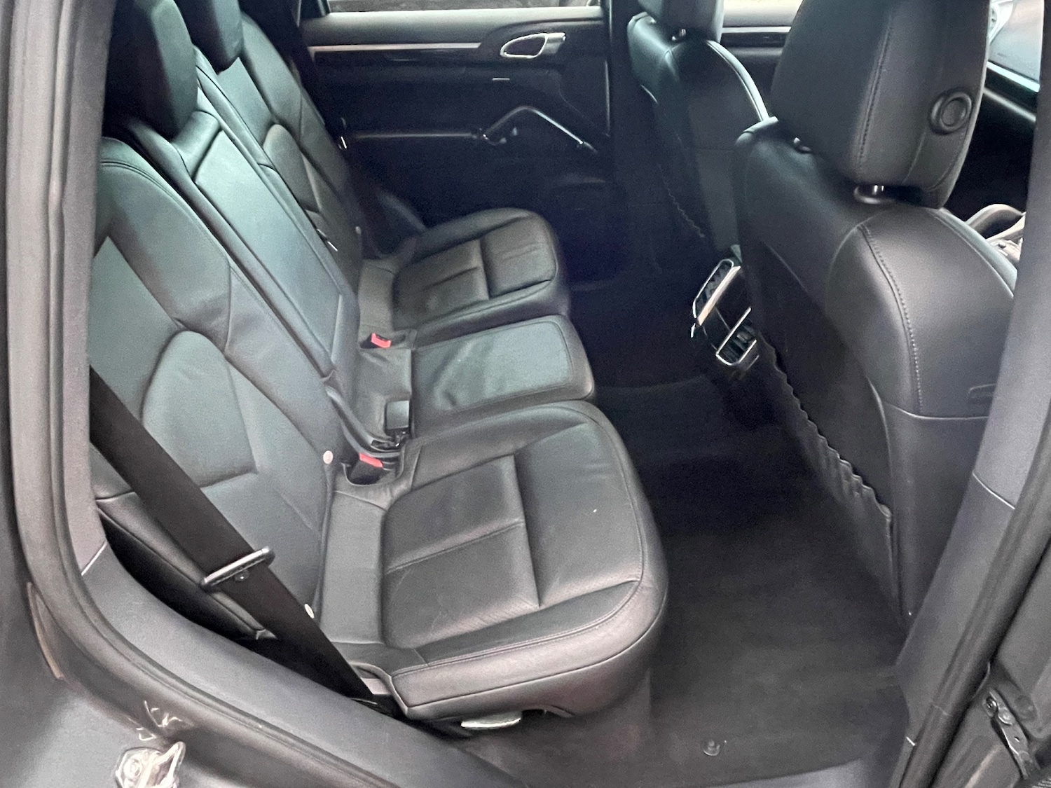 Used Porsche Cayenne 2012 for sale - 76438894: Photo 22