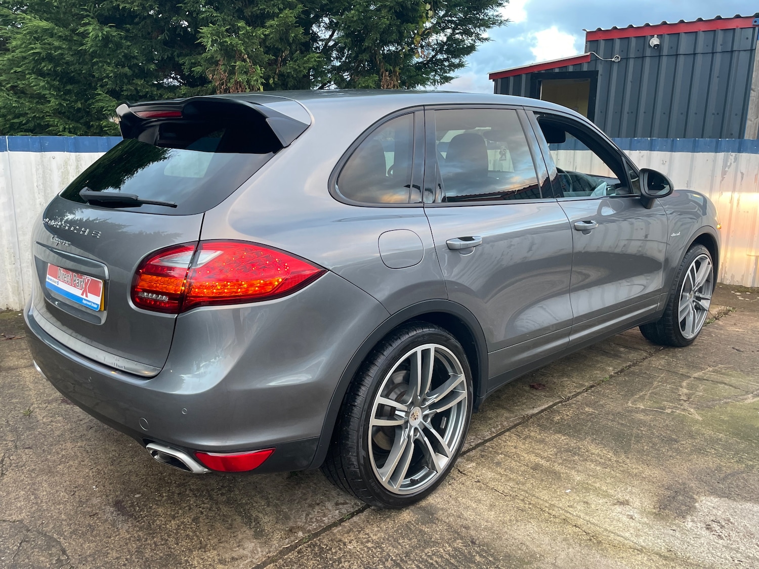 Used Porsche Cayenne 2012 for sale - 76438894: Photo 3
