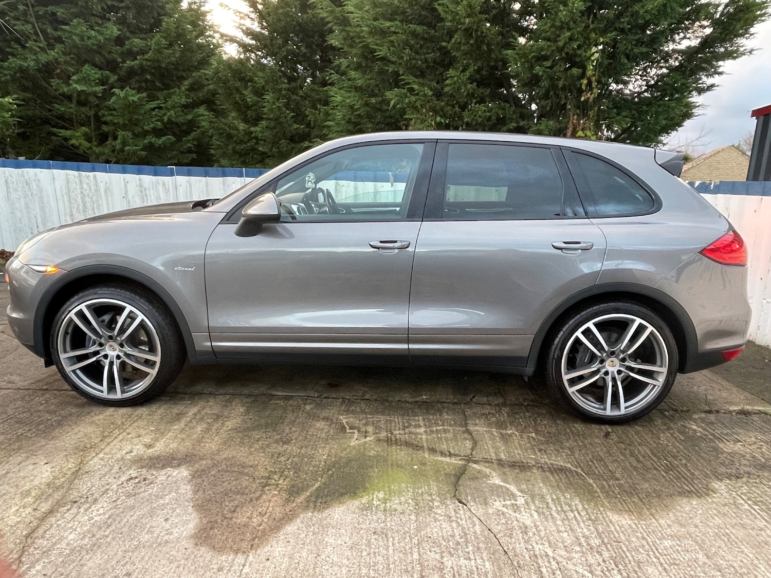 Used Porsche Cayenne 2012 for sale - 76438894: Photo 6