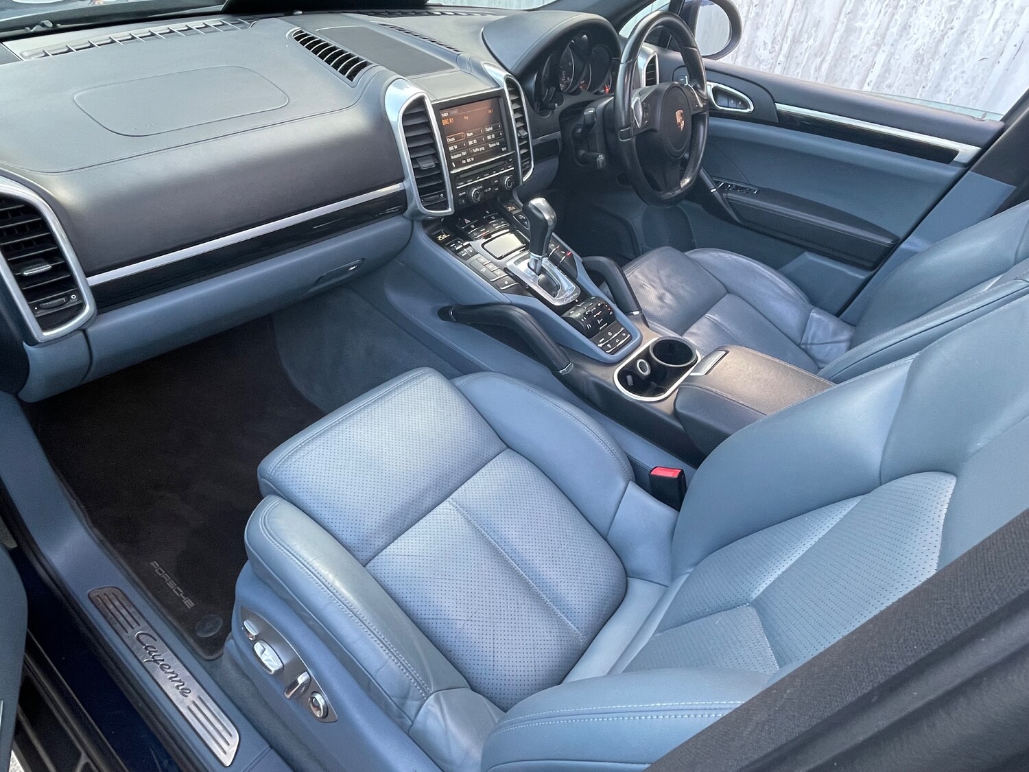 Used Porsche Cayenne 2012 for sale - 77981424: Photo 21