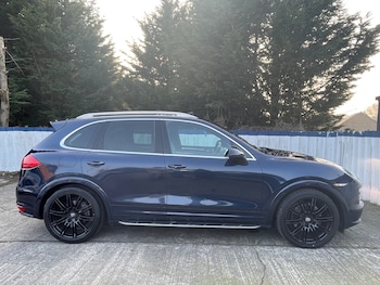 Used Porsche Cayenne 2012 for sale - 77981424: Photo