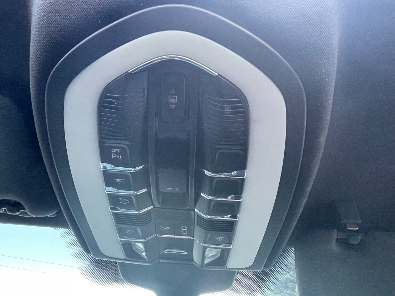 Used Porsche Cayenne 2012 for sale - 77981424: Photo 30