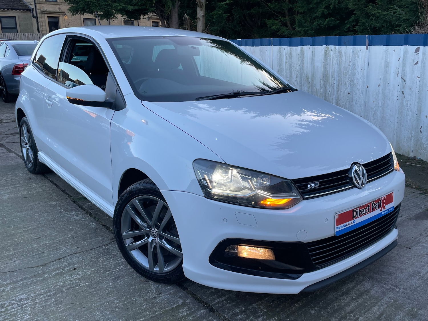 Used Volkswagen Polo 2017 for sale - 76386752: Photo 1