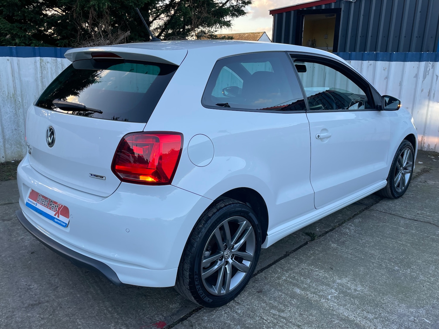 Used Volkswagen Polo 2017 for sale - 76386752: Photo 3