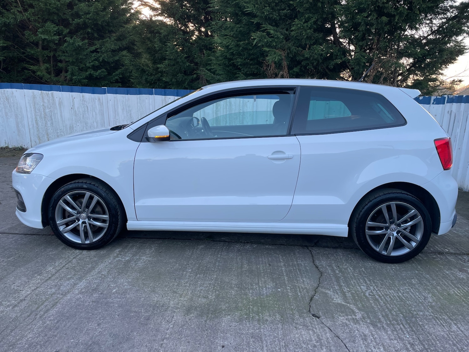 Used Volkswagen Polo 2017 for sale - 76386752: Photo 6