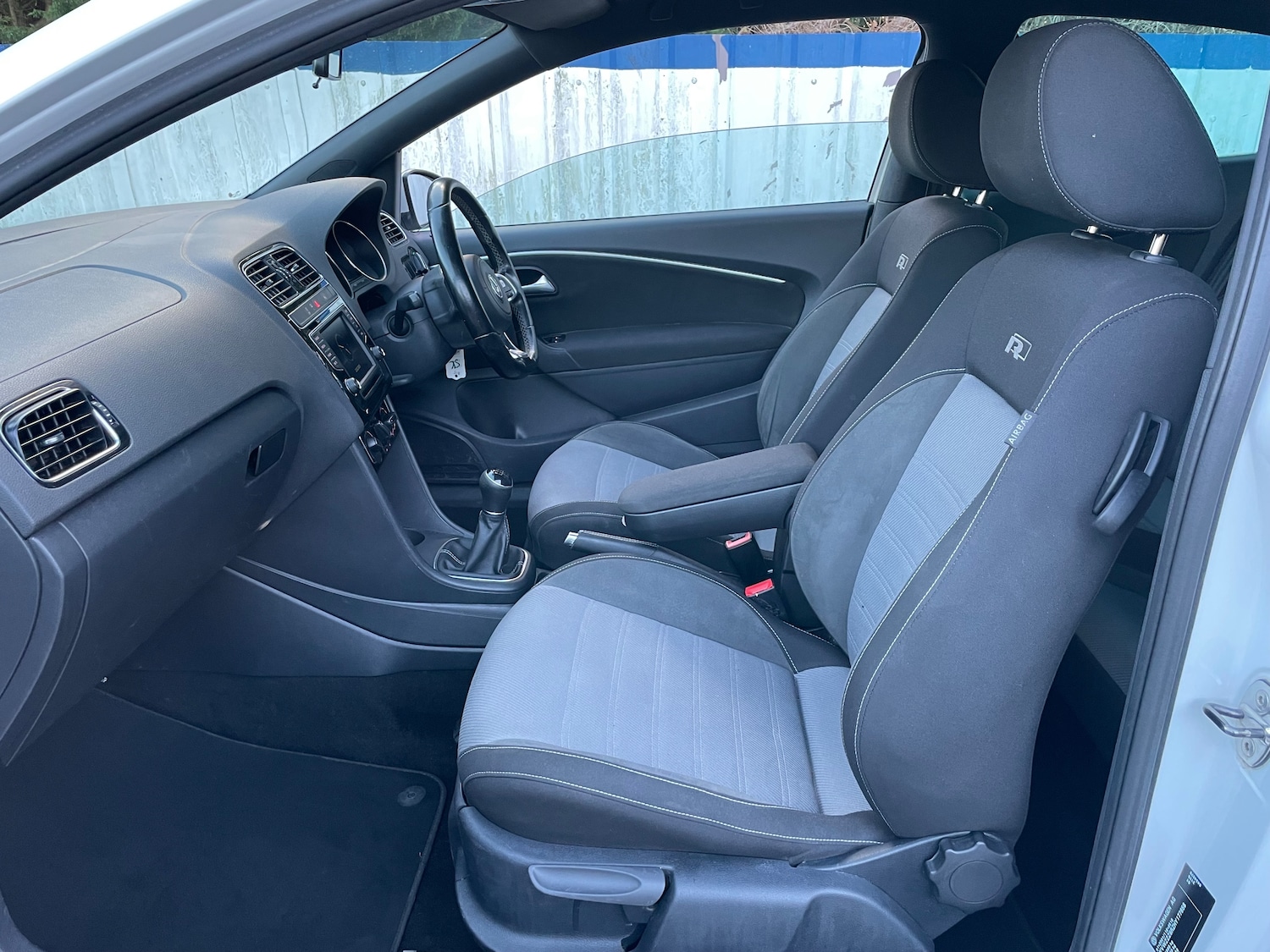 Used Volkswagen Polo 2017 for sale - 76386752: Photo 9