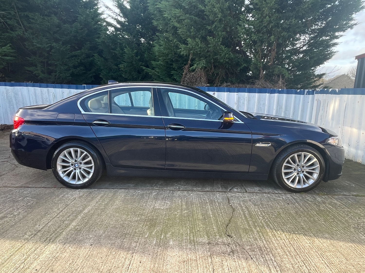 Used BMW 5 Series 2014 for sale - 76819695: Photo 2