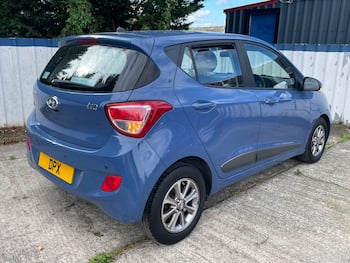 Used Hyundai i10 2016 for sale - 79668101: Photo