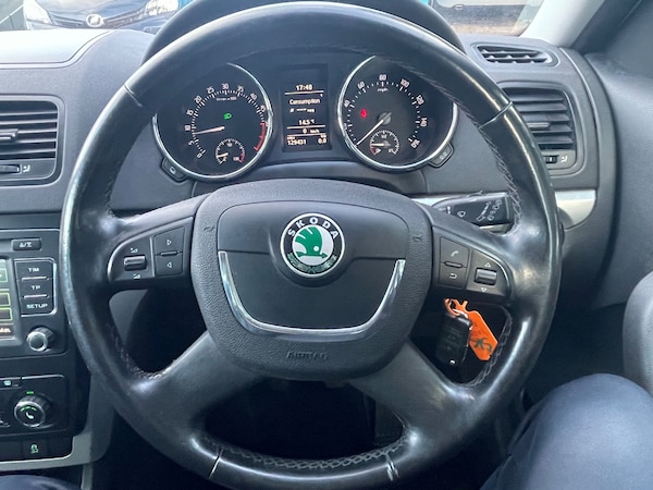 Used Skoda Yeti 2009 for sale - 76234846: Photo 24