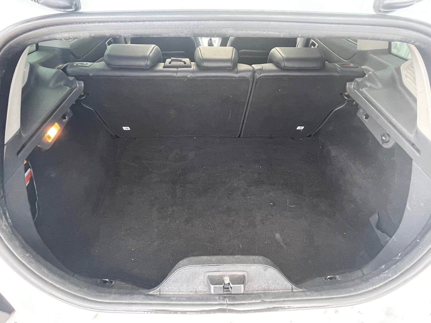 Used Ford Kuga 2011 for sale - 76754750: Photo 19