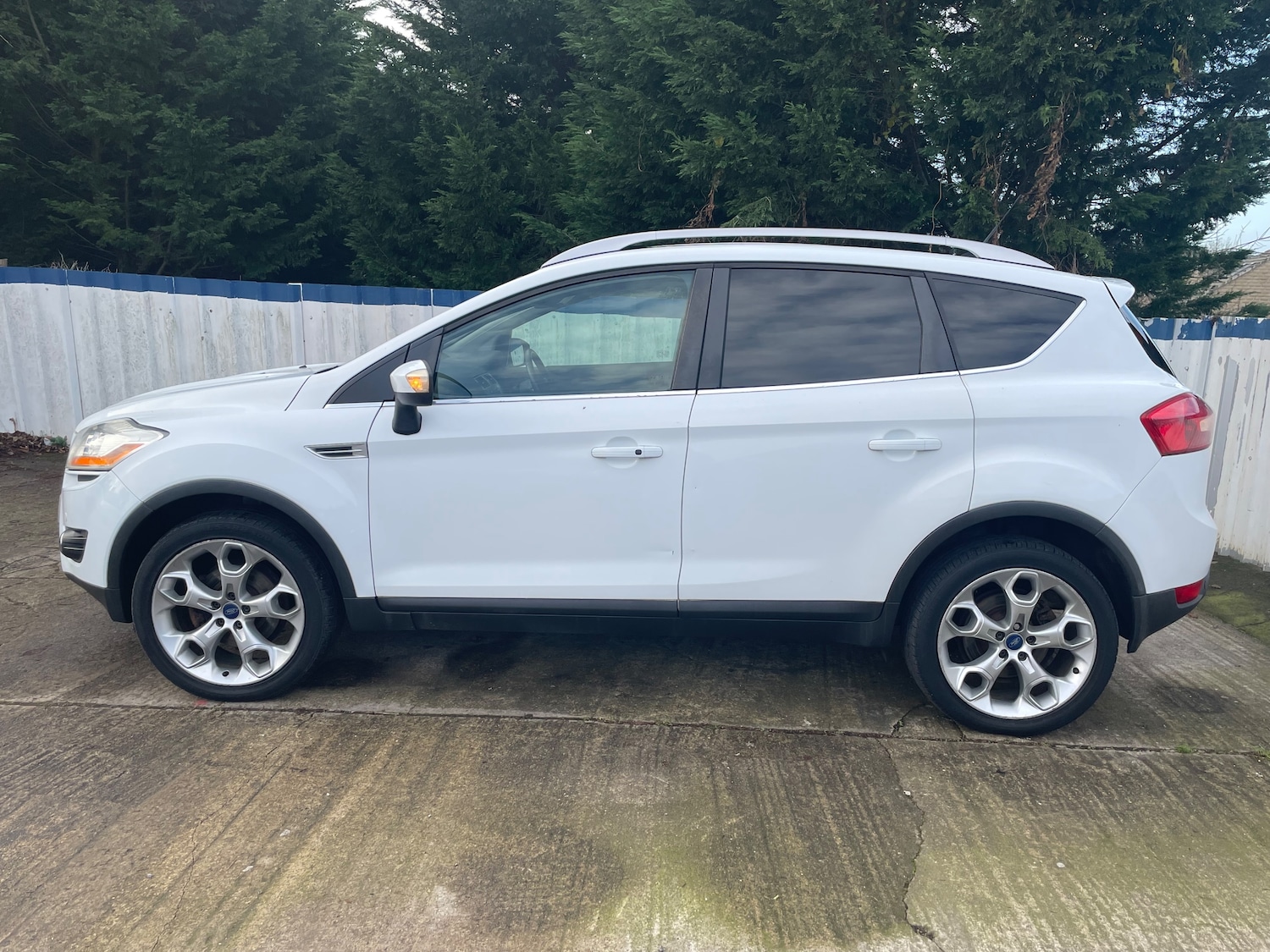 Used Ford Kuga 2011 for sale - 76754750: Photo 6