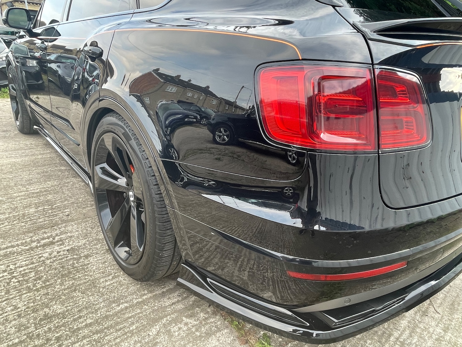 Used Bentley Bentayga 2017 for sale - 76234860: Photo 15