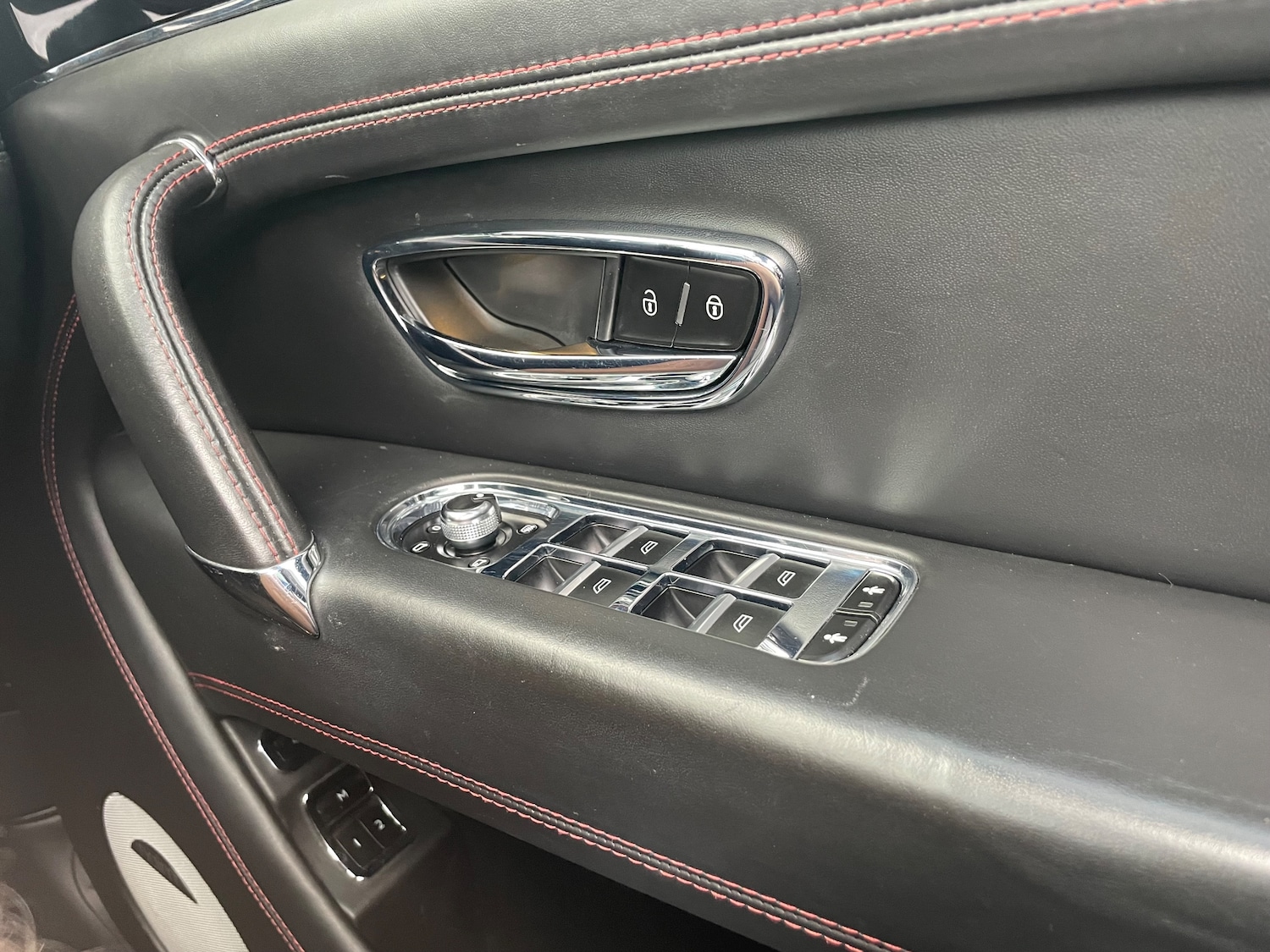 Used Bentley Bentayga 2017 for sale - 76234860: Photo 31